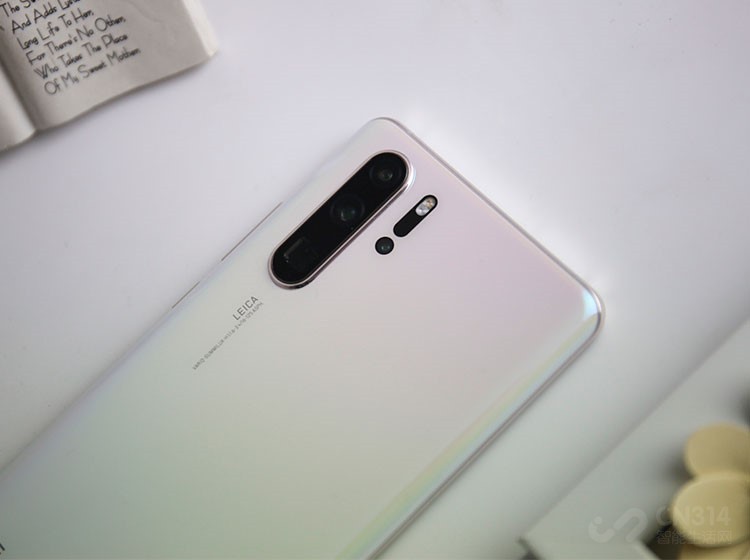 华为畅享7p 移动4g 版_运行内存和机身内存_畅享8机身内存4g