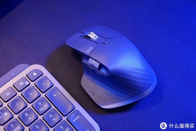 【单机】血手幽灵v7鼠标垫,纯正德式趴