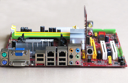 4显卡交火主板_双显卡交火 主板_四显卡交火主板