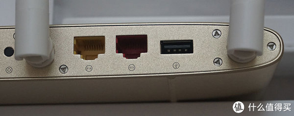 极路由3和极路由4信号吗_小米路由器信号穿墙_华为荣耀路由pro 穿墙