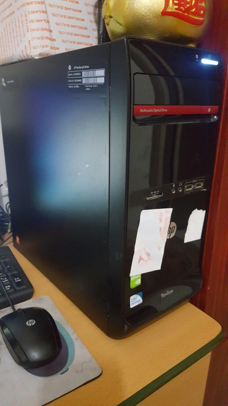 一个显示器接两个主机_显示器不接主机显示器亮吗_电脑主机独显核显分别接显示器