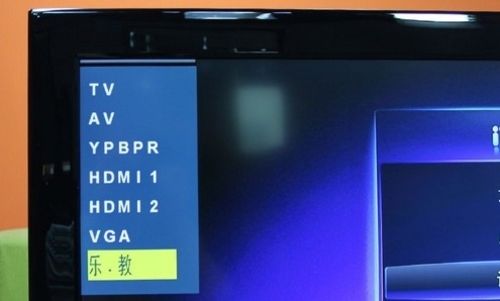 液晶显示器闪烁黑屏_显示器闪烁黑屏_显示器指示灯闪烁黑屏