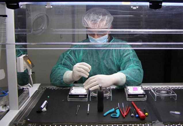 硬盘数据恢复设备