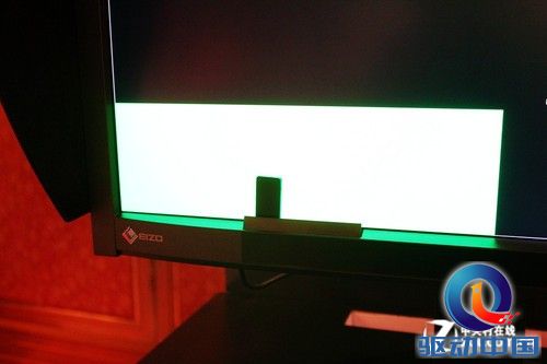 四大系列合力 艺卓发布新品显示器 