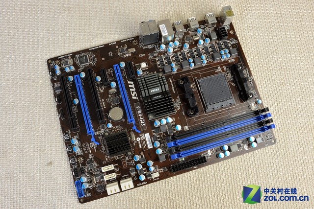 回归主流玩家定位 AMD定制主机装机解析