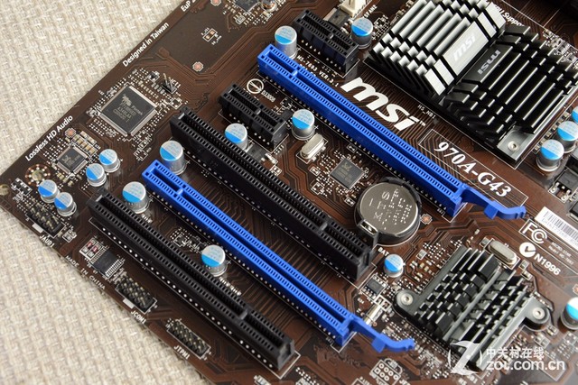 回归主流玩家定位 AMD定制主机装机解析