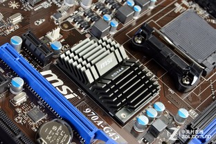 回归主流玩家定位 AMD定制主机装机解析