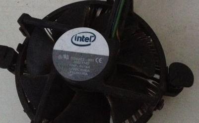 CPU散热器都是通用的么