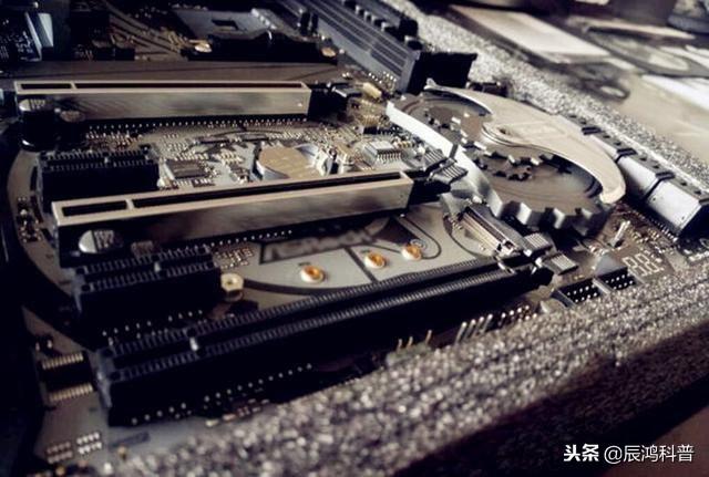 双显卡交火是什么意思?电脑组建双显卡交火性能提升多少?