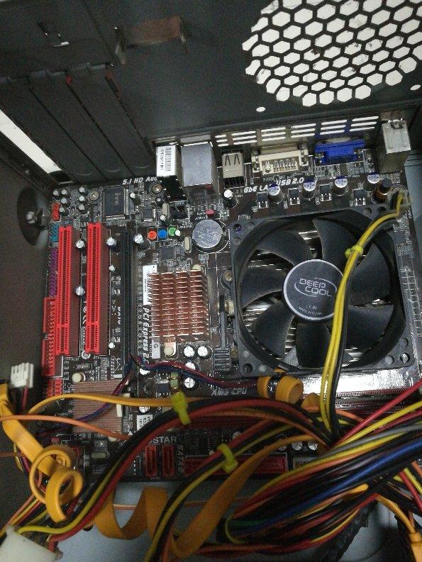 主机内部的主板_主机内部的主板_diy主机主板怎么买