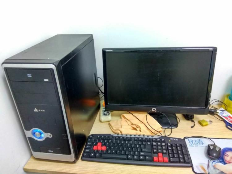电脑主机正常显示器不亮_主机开了显示器不亮_电脑主机开机显示器不亮