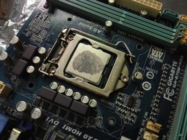 英特尔g31主板支持的cpu 显卡_intel g31主板最高支持的cpu_技嘉g31主板支持的cpu