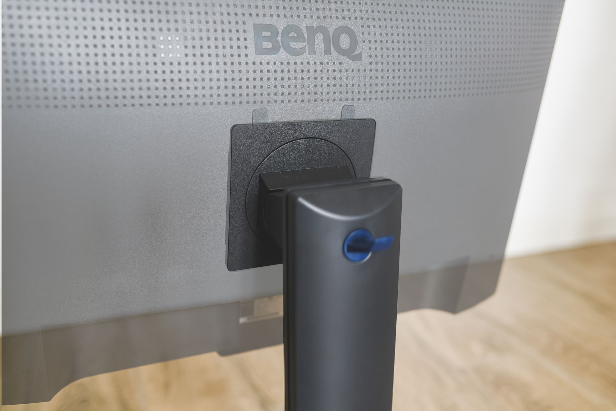 benq19寸显示器