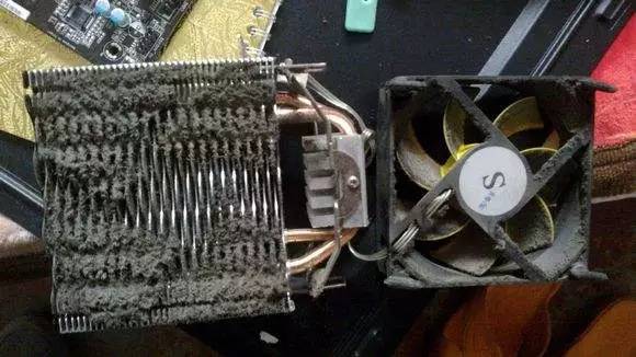 显卡风扇很响_电脑显卡风扇响_显卡风扇吱吱的响