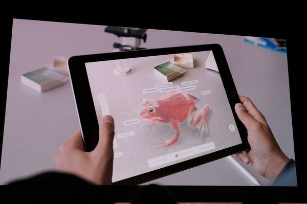苹果发布全新iPad：支持ApplePencil，2588元起售！