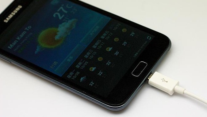 方法一：重新插拔usb数据线！