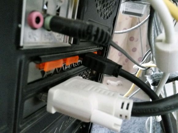 主板和机箱的连接线_华硕b75主板机箱接线_机箱主板接线