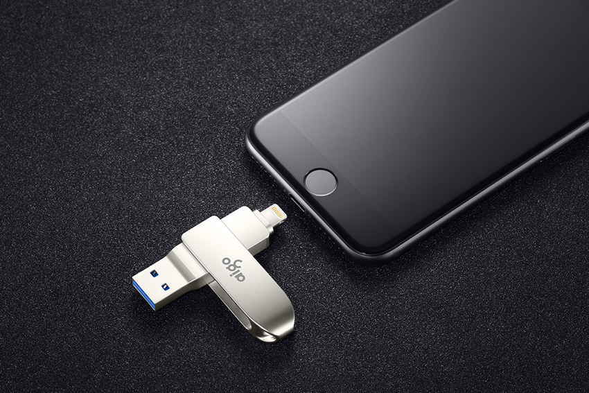 iPhone专用的爱国者U盘:128G扩容、MFi认证,179元值不值?