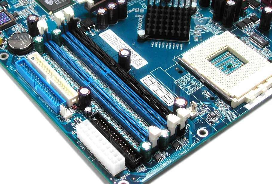 cpu是否制约内存频率_cpu z 内存 频率_cpu是否制约内存频率