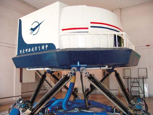 蓝叠安卓模拟器双开ro_蓝叠安卓模拟器 多开_蓝叠模拟器显卡模式