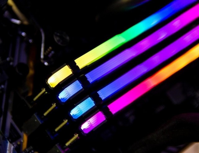 4g内存和8g内存能组成双通道吗