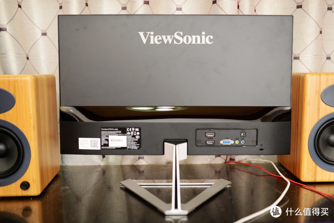 可以和手机比窄，新入手优派超窄边框显示器：ViewSonic 优派 液晶显示器