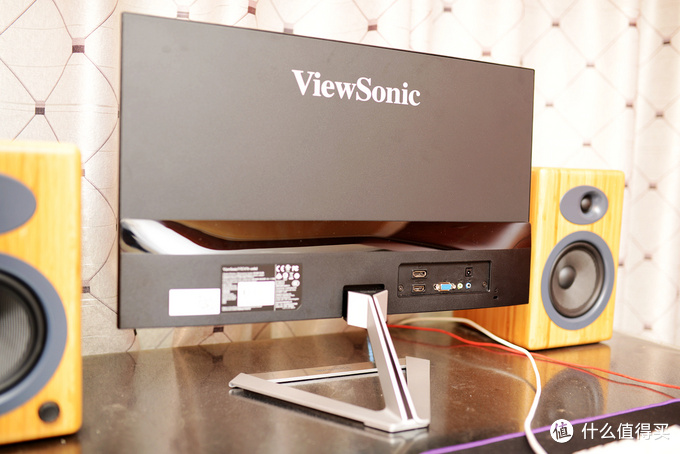 可以和手机比窄，新入手优派超窄边框显示器：ViewSonic 优派 液晶显示器