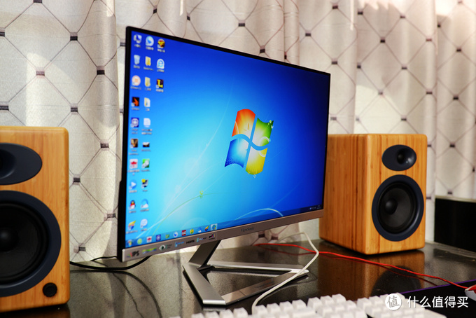 可以和手机比窄，新入手优派超窄边框显示器：ViewSonic 优派 液晶显示器