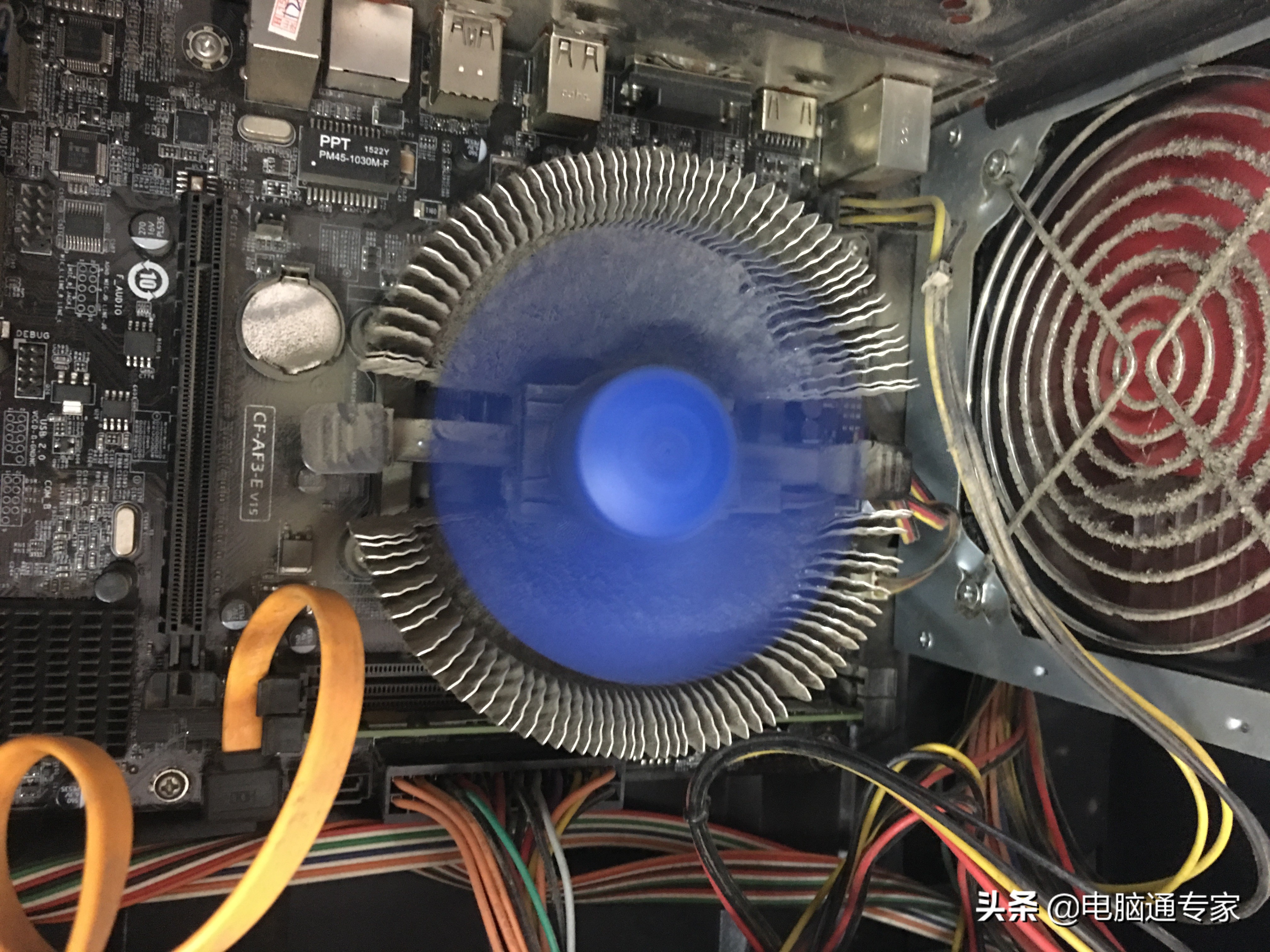电脑和手机都有CPU，为何手机的CPU就不需要加装风扇散热？