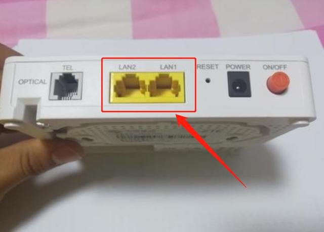 电话线网线路由器接法