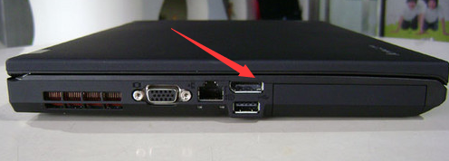 led屏显示和桌面一样_显示器led屏接线图_led屏显示控制器