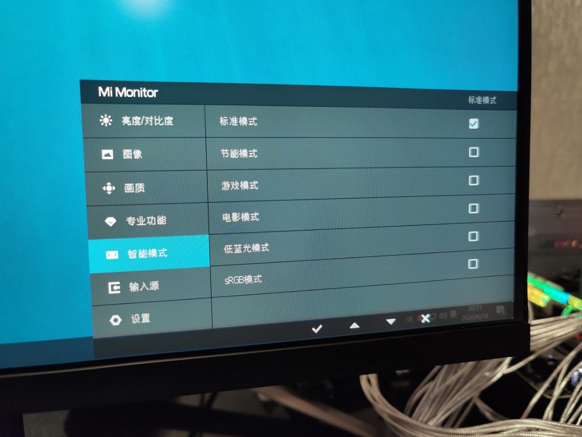 用3d眼镜看手机3d电影_带3d眼镜在电视看3d电影可以吗_显示器看3d电影
