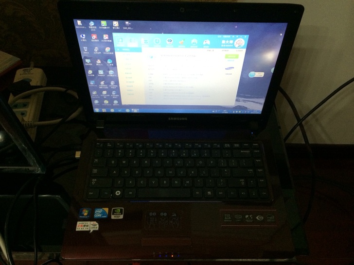 tcl笔记本怎么用u盘重装_三星笔记本u盘系统重装_u盘笔记本重装win7系统
