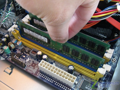 1g内存能装win7系统吗_1g内存能装win7吗?_2g内存装64位win7系统