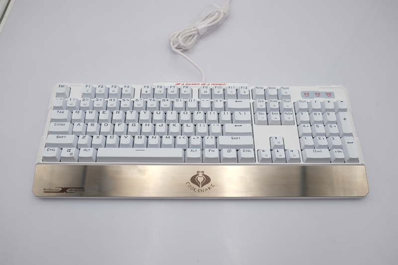 七彩霓虹键盘_七彩背光键盘闪烁设置_七彩霓虹图片