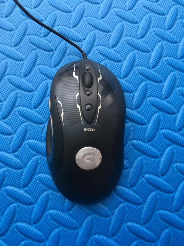 一点都不像鼠标！FPSGUNFG1000游戏鼠标评测