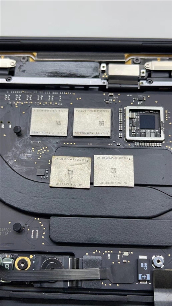 【速搜资讯】中国工程师破解M1！MacBook扩容16GB内存、1TB硬盘