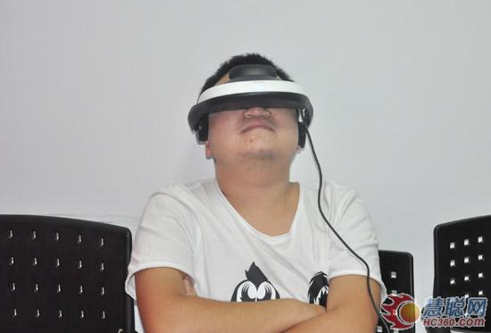 索尼3d头戴式显示器