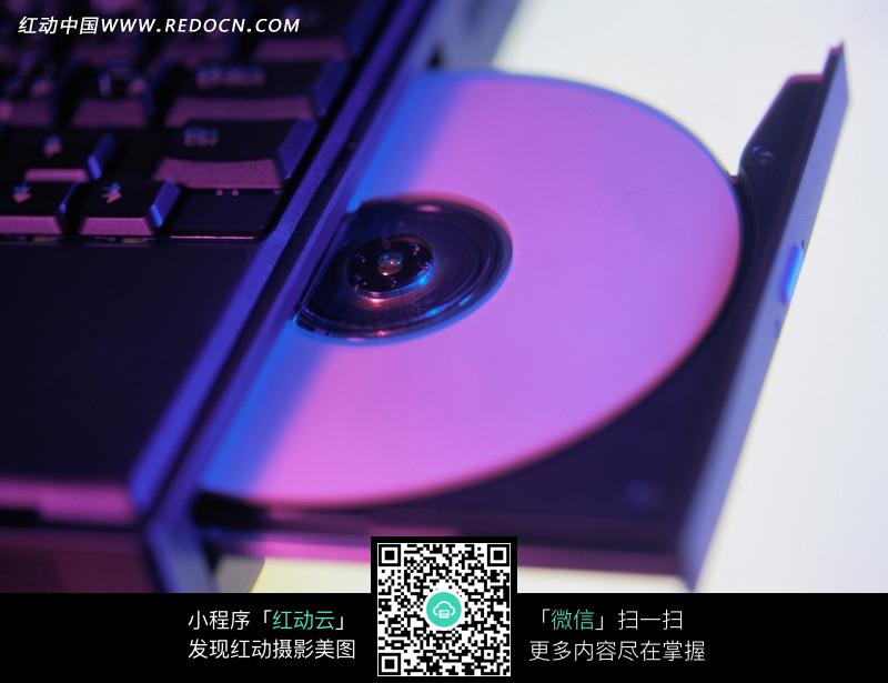 dvd机u盘播放支持什么格式_dvd u盘播放格式_dvd机能播放mp4格式