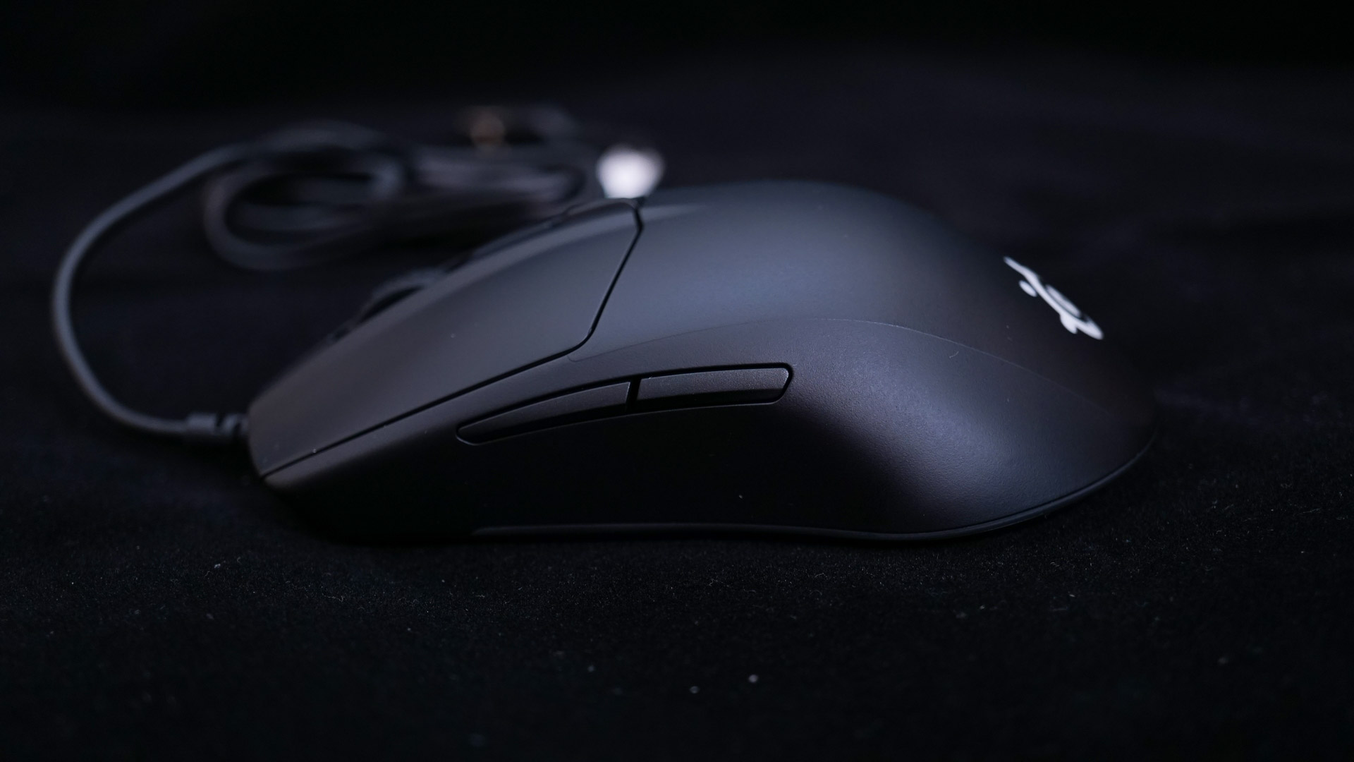 这竟是2020年性价比最高的游戏鼠标