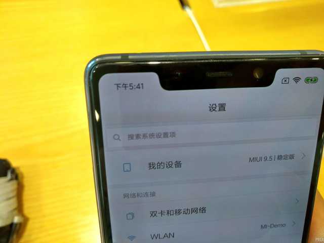 有oled的显示器吗