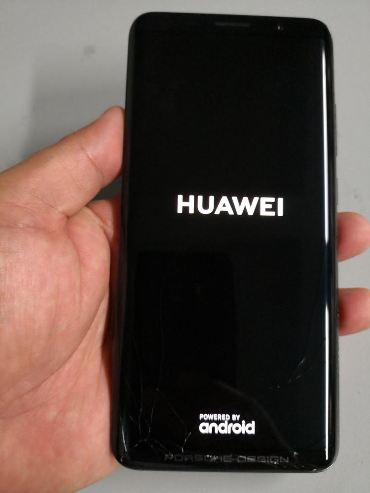 oled显示器显示原理_lcd 与oled显示技术原理对比图_有oled的显示器吗