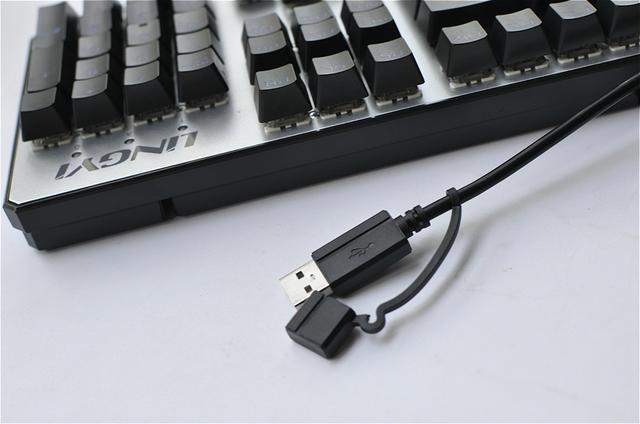 灵逸黑寡妇键盘有驱动