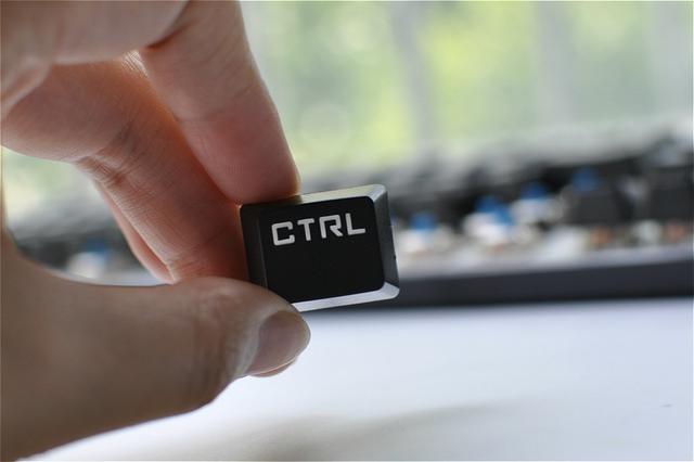 灵逸黑寡妇键盘有驱动