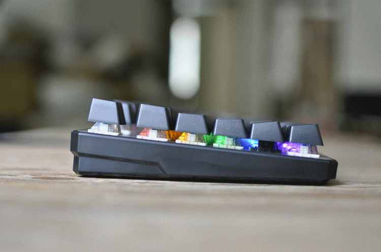 灵逸黑寡妇键盘有驱动