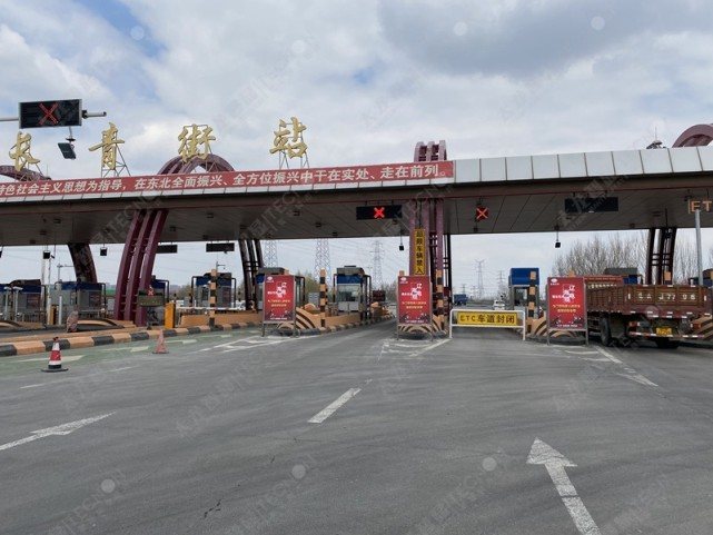高清显示器场景广告
