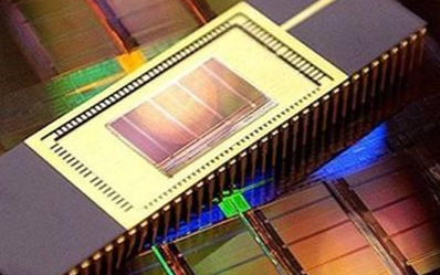 新型EEPROM（电可擦除可编程只读存储）的应用