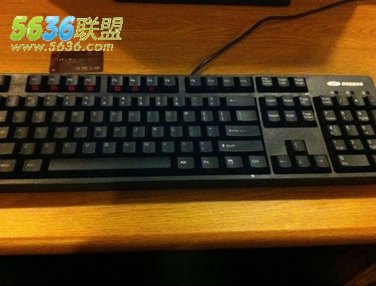 网鱼网咖的机械键盘