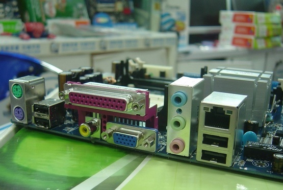 电信主板的说明书!科技主板配置详解!