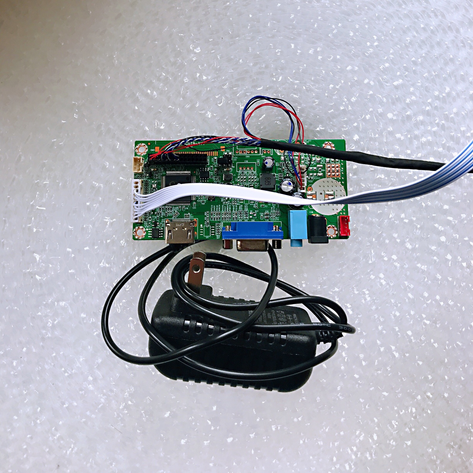 旧 联想液晶显示器 lcd 型号_联想 旧显示器 供电 单独_联想旧显示器